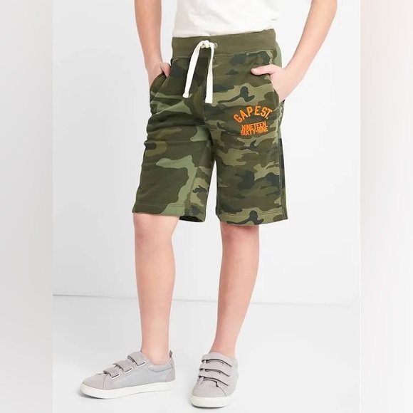 ★ Boys 10 yrs | 2 x Gap Kids Camo Shorts ★ - Picture 1 of 8